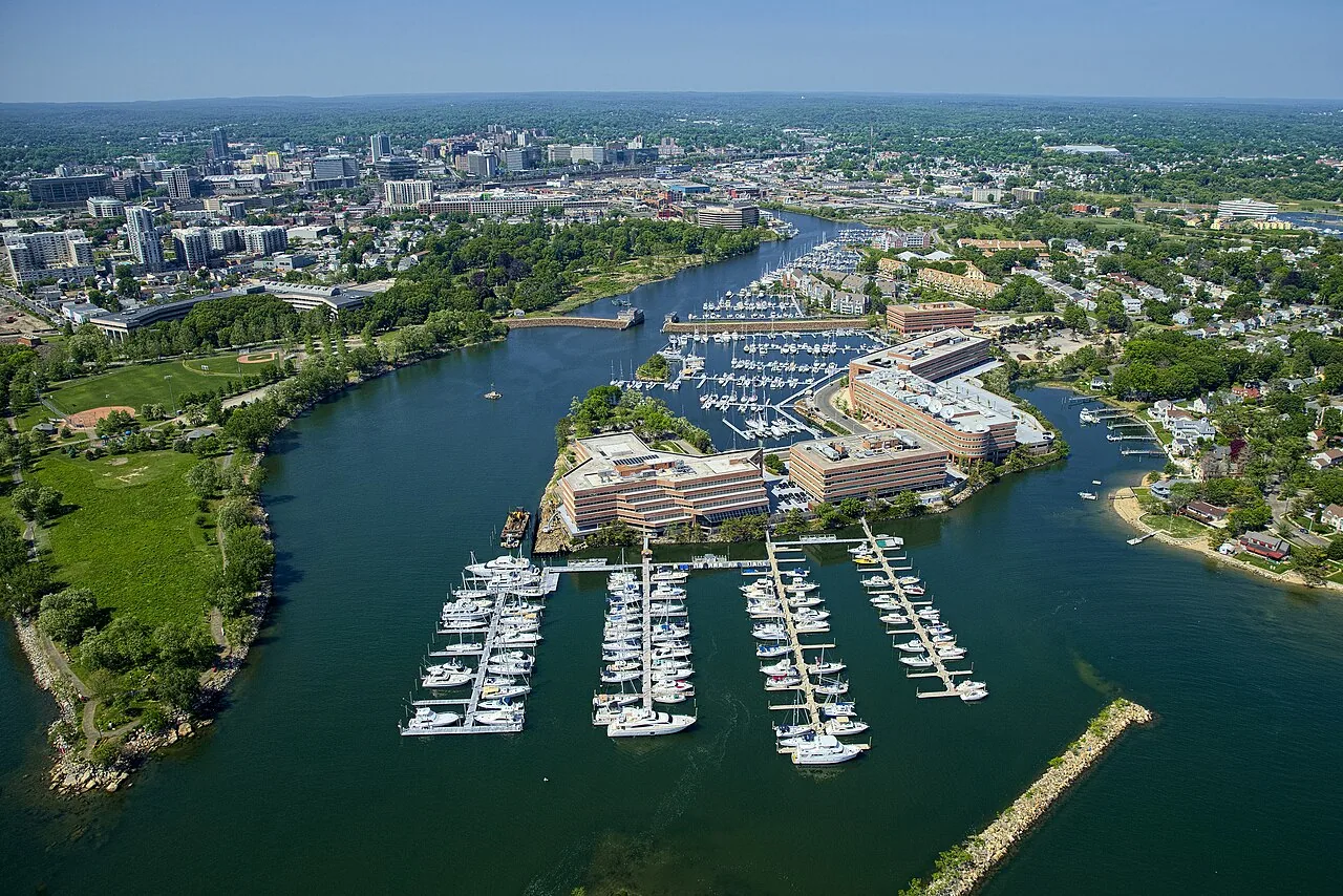 Commercial Roofing in South End, Stamford, CT Commercial Roofing in South End, Stamford, CT